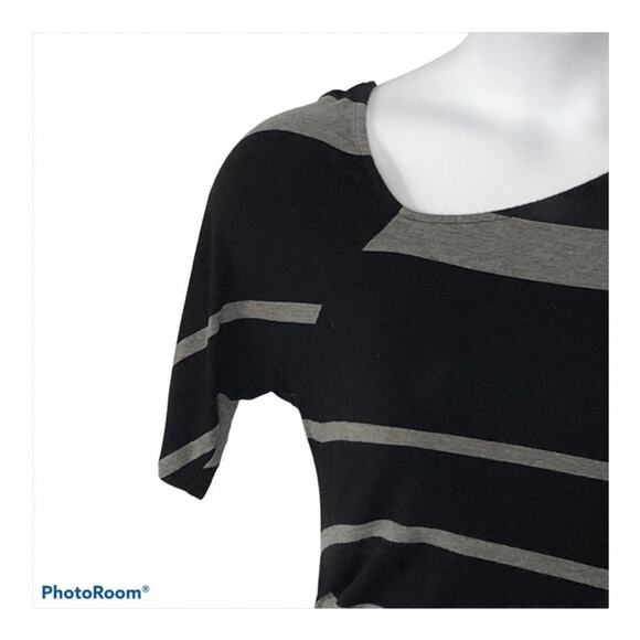 Jessica Simpson Maternity Asymmetrical Striped Tee Top Black Gray Medium - Picture 5 of 14